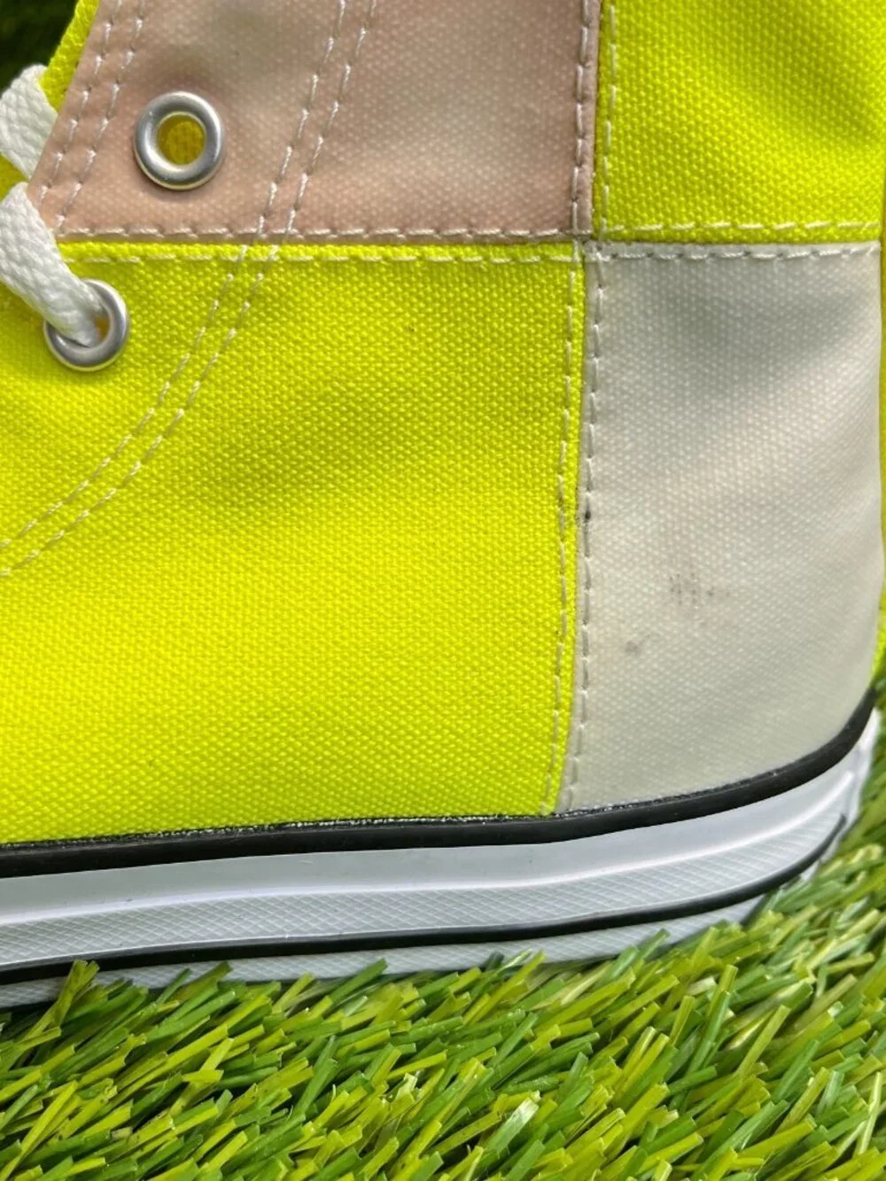 Converse Chuck Taylor All Star Boys Size 3Y Yellow White Athletic Shoes Sneakers